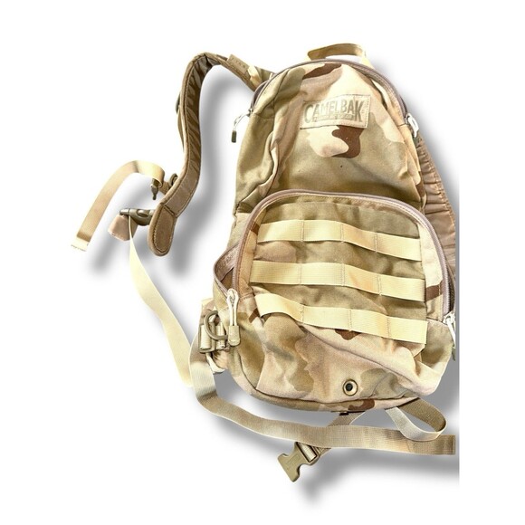 CamelBak Maximum Gear MULE Hydration Pack Desert Camo Cordura Tactical - Picture 6 of 16